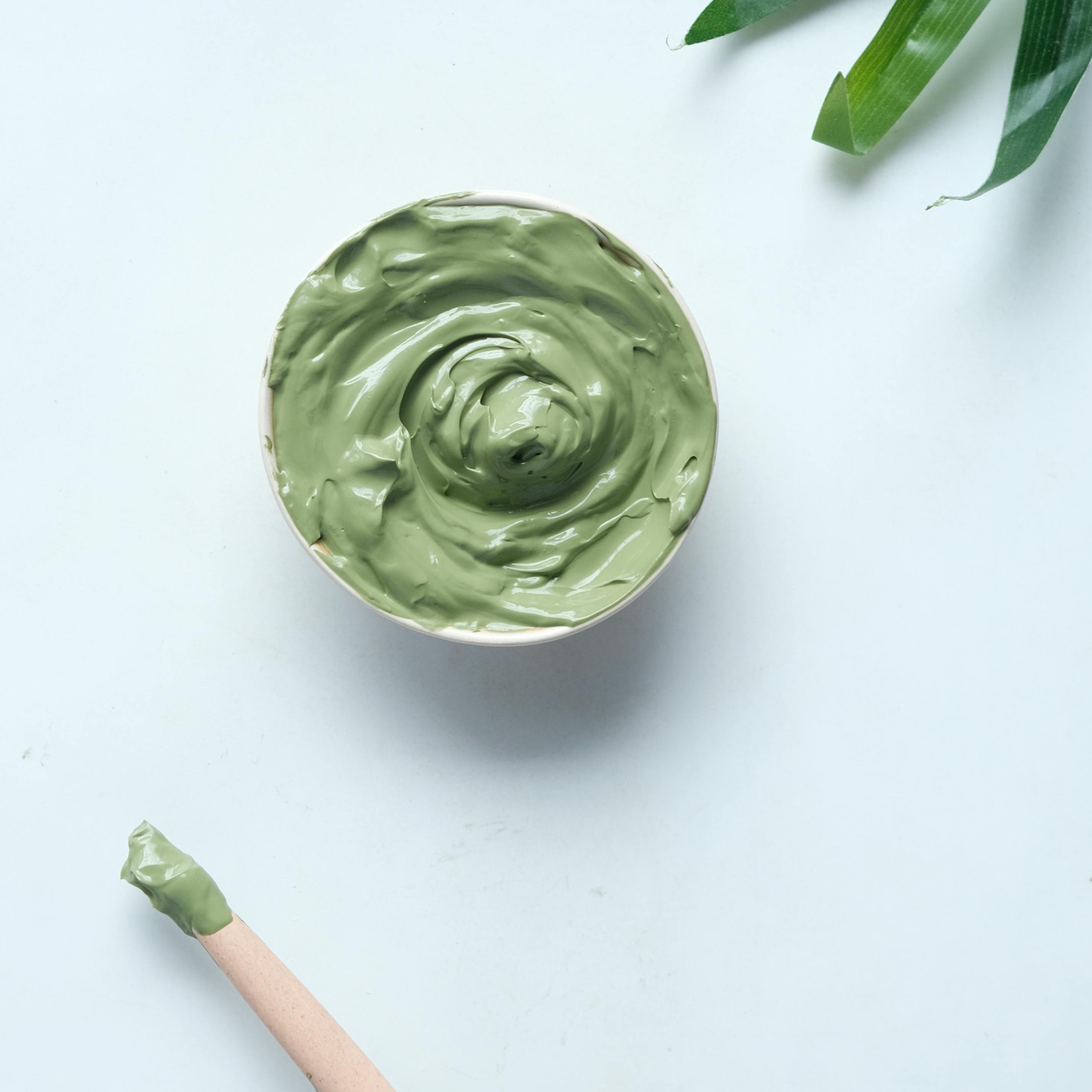 Zöld agyag a natúrkozmetikumokban – mit kell róla tudni?